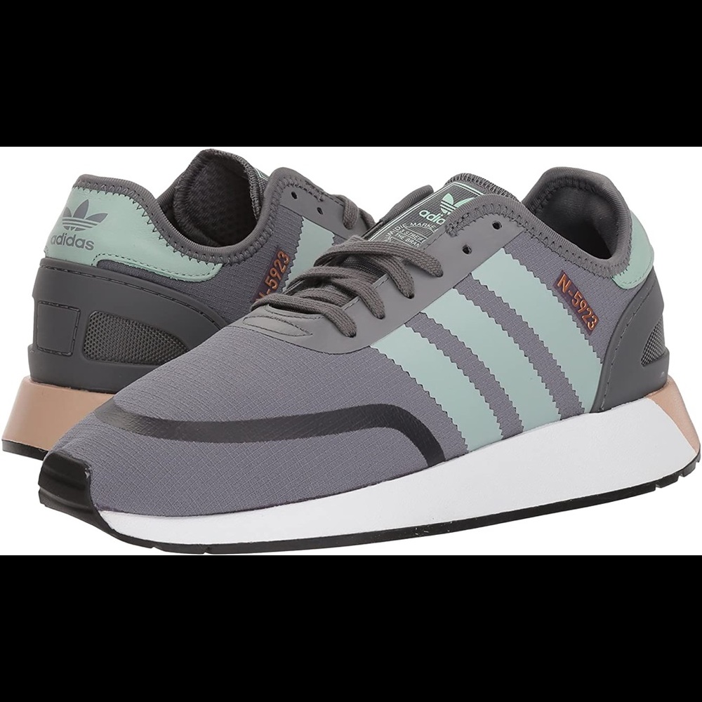 Adidas Iniki Runner CLS